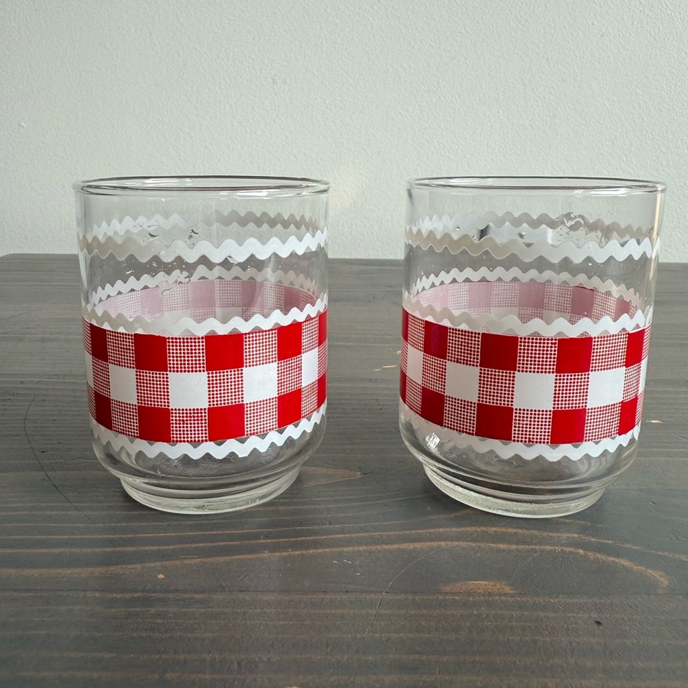 2 x vintage Libby red county gingham glasses